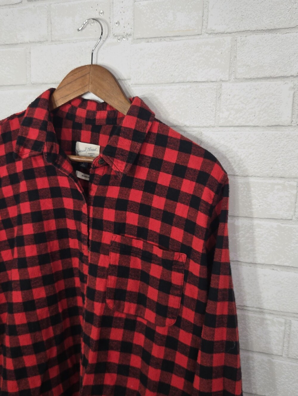 Universal Thread flannel button down top - Picture 3 of 14